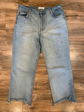 Women's We The Free Blue Denim Straight Leg Button Fly Raw Hem Mid Rise 31